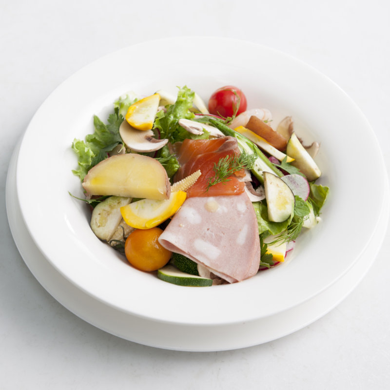 サーモンのカルパッチョ　野菜仕立て(Cast78 （Cast sept huit キャストセデュイッ）)