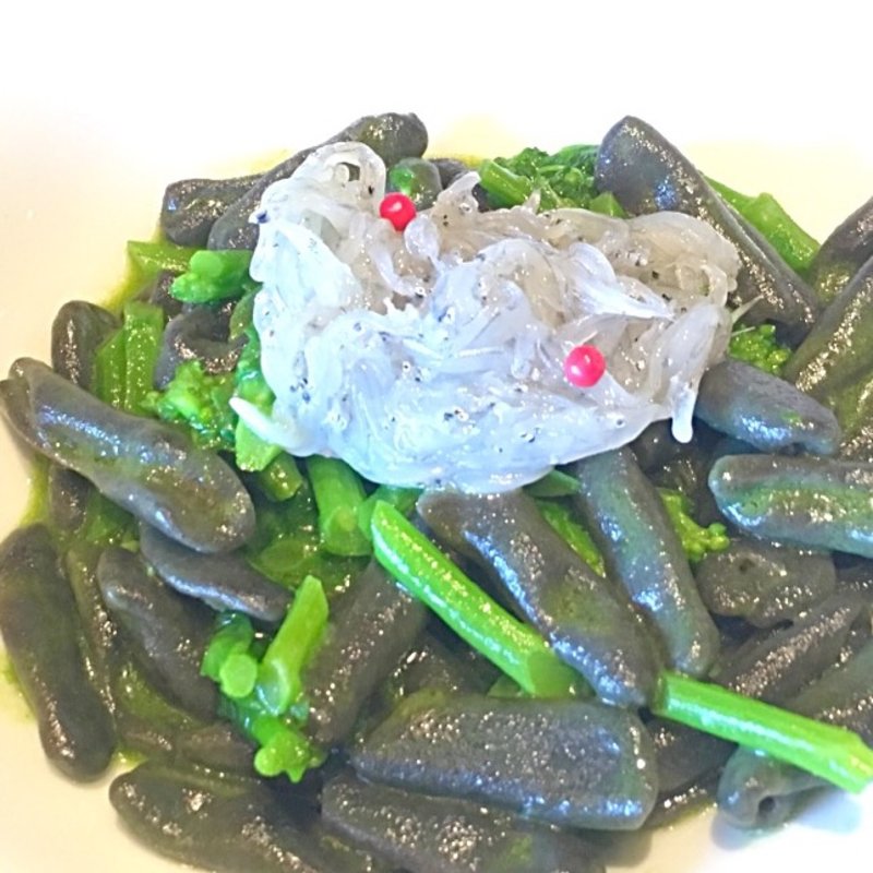 焦がし小麦のカヴァテッリ 菜の花ソース生しらす添え(スミレオオサカ （sumile OSAKA）)