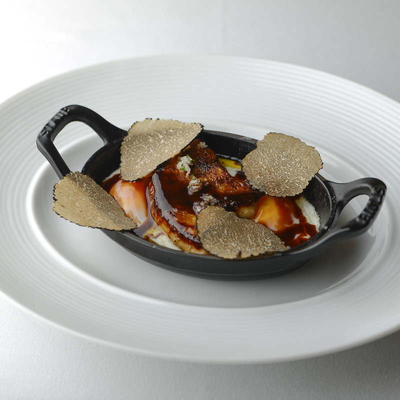 フォアグラのソテー　トリュフ添え(フレンチレストラン ルカンケ（REQUINQUER)白金台)