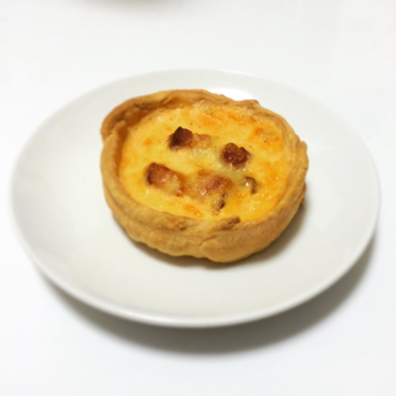 キッシュ ロレーヌ 〜ベーコンとオニオンのキッシュ〜(ル パン ドゥ ジョエル・ロブション ニュウマン新宿店)