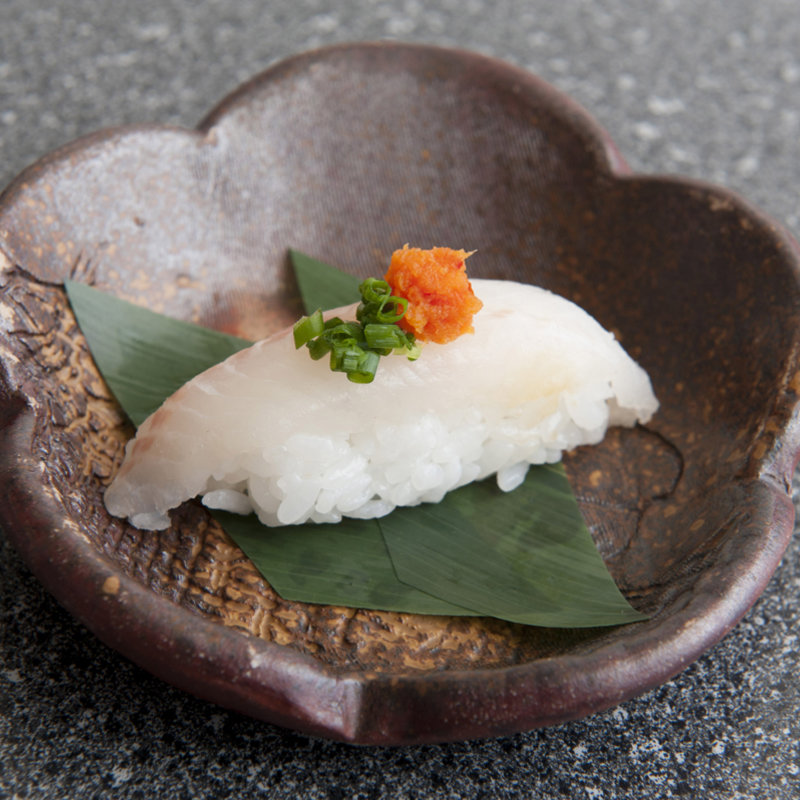 カンパチの握り(花膳)