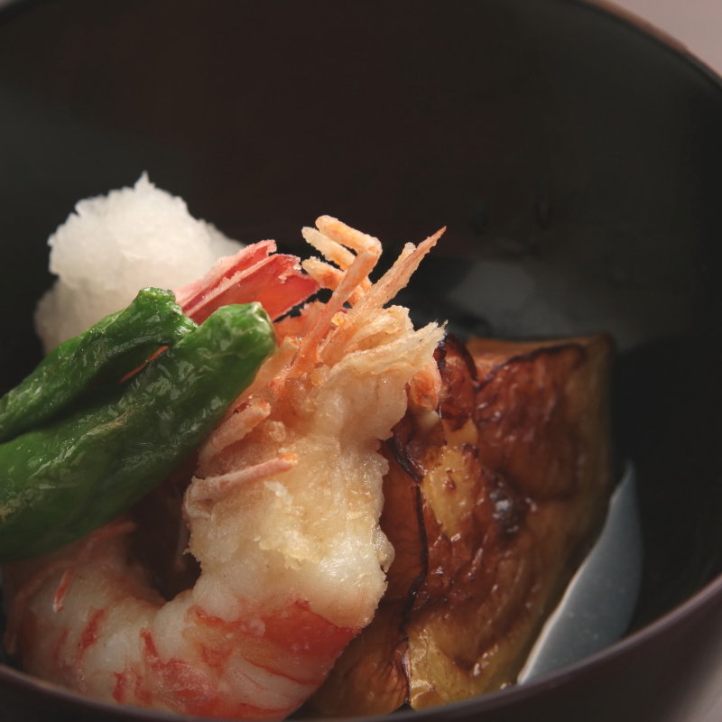 海老の素揚げ　野菜とともに(割烹 COPAN （コパン）)