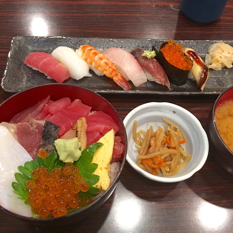 ランチセット(すし居酒屋 海の幸)