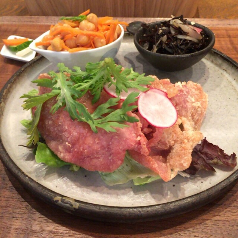 一汁三菜(udo （ウド）)