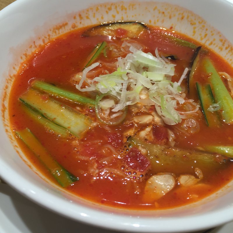 太陽の茄子ラーメン(太陽のトマト麺withチーズ 新宿ミロード店)