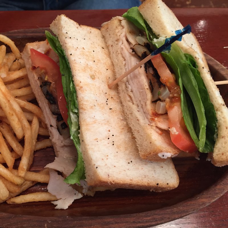 ローストターキーサンドイッチ(KUA`AINA 丸ビル店)