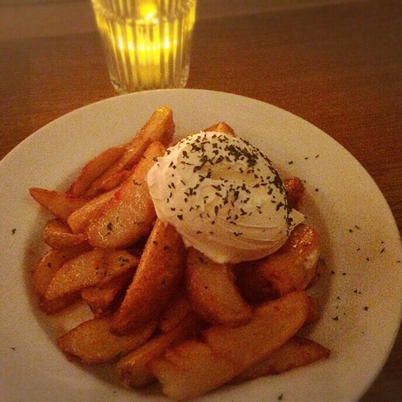 サワークリーム&チョリソーのポテト(chano-ma 横浜)