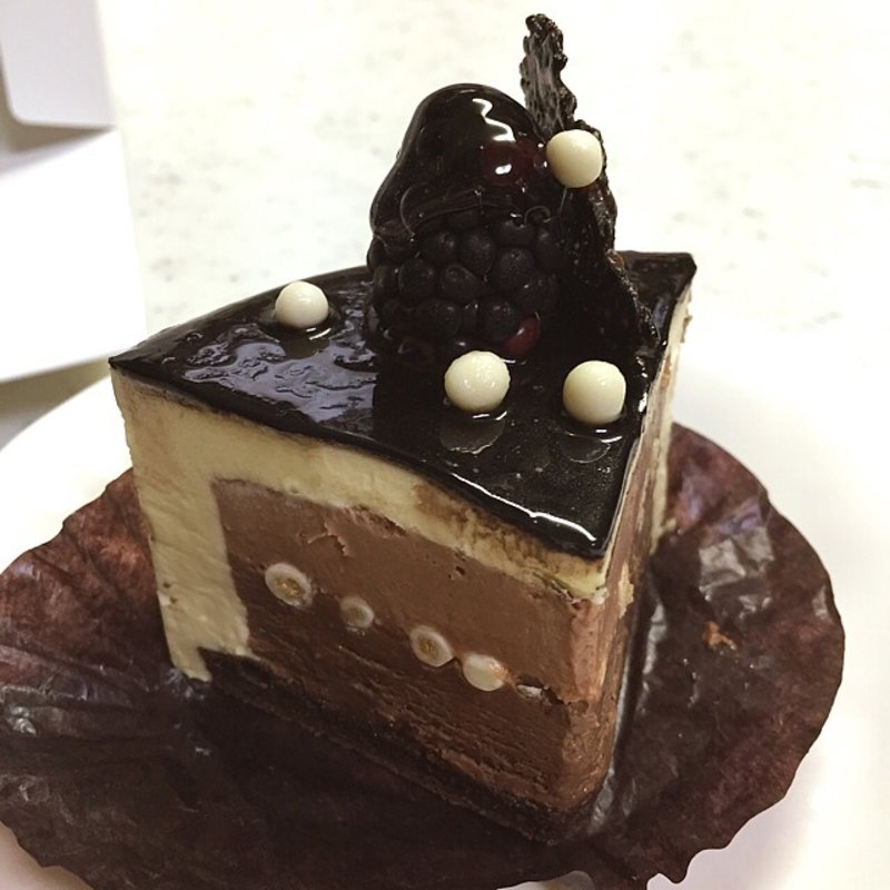 コントラスト(PATISSERIE ASAKO IWAYANAGI)