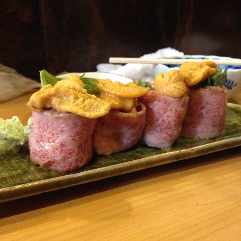 ボタンウニの肉巻き(かねます )