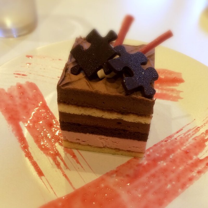 まろやかチョコレートに苺クリーム(プティトリー)