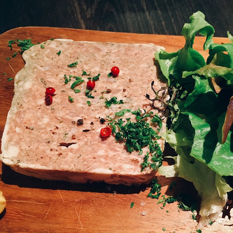 埼玉県産香り豚のパテ ド カンパーニュ(草加パリ食堂 エルブ)