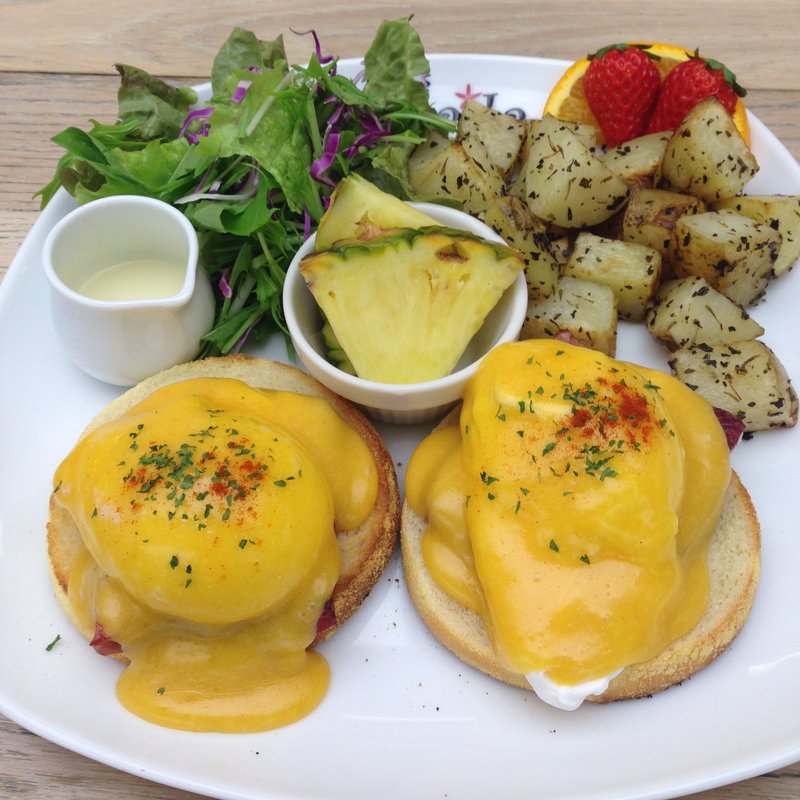 (Cafe Kaiｌa 表参道店)