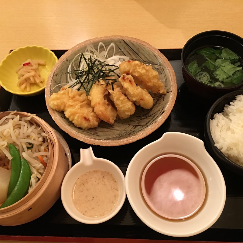大山鶏竜田揚と野菜せいろ御膳(郷ゐのこ )