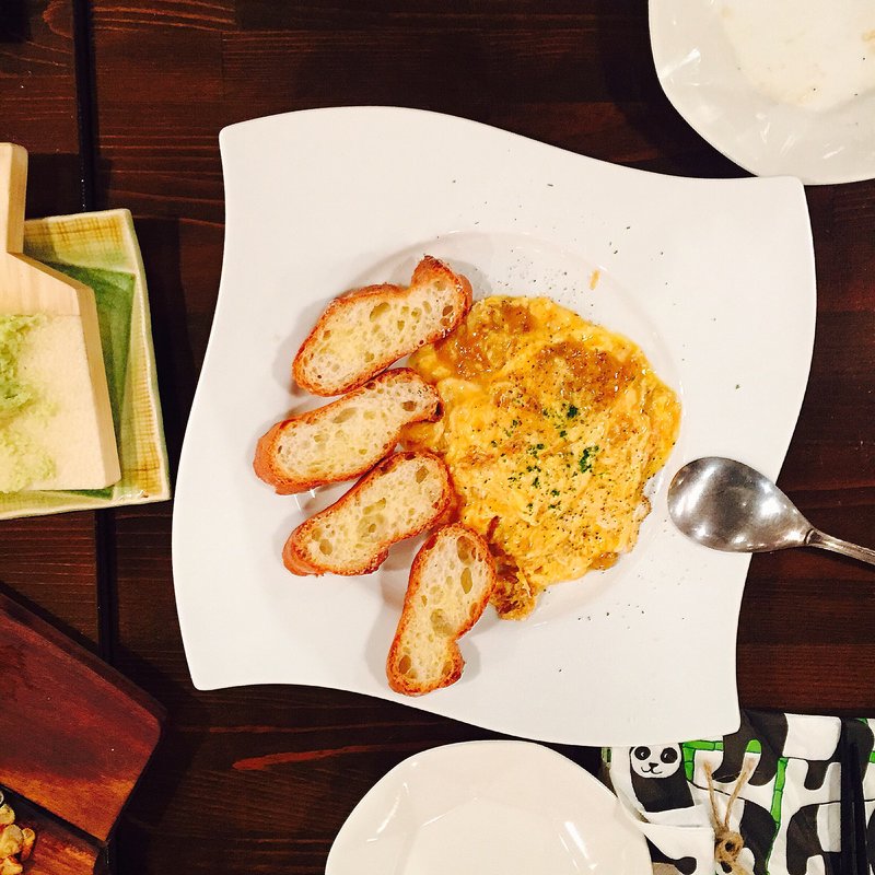 ウニのスクランブルエッグ(大手町トレス )