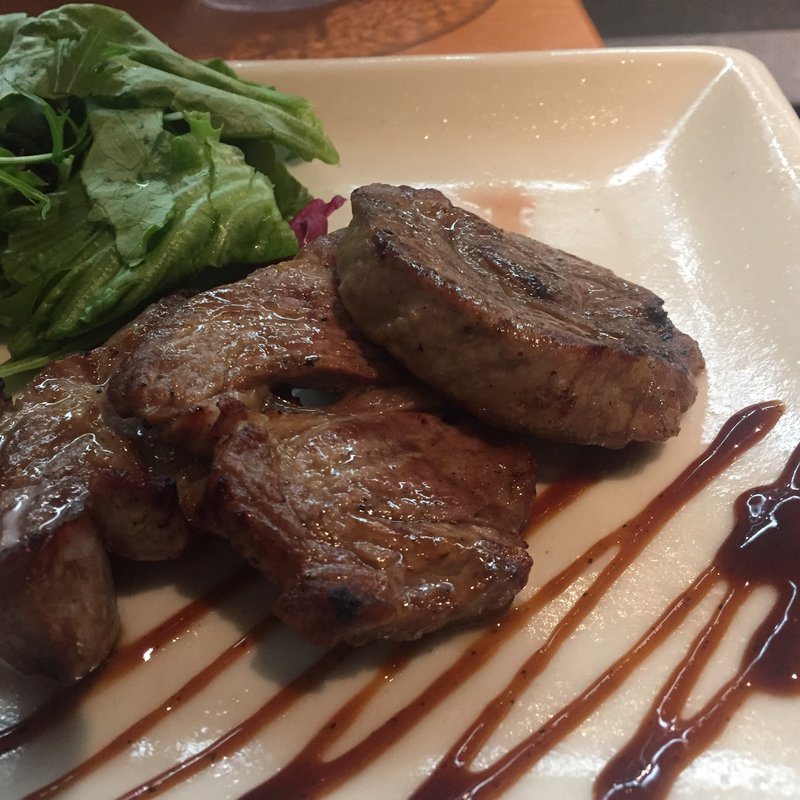 ラム肩ロースのグリル(留萌マルシェ 品川イーストワンタワー店 （ルモイマルシェ）)