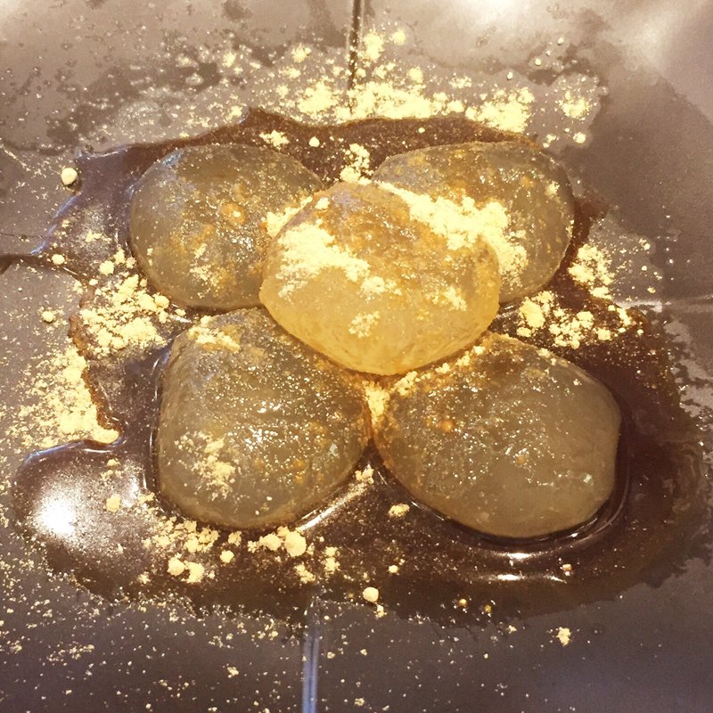 もっちりわらび餅(丸の内CAFE会 博多マルイ店)