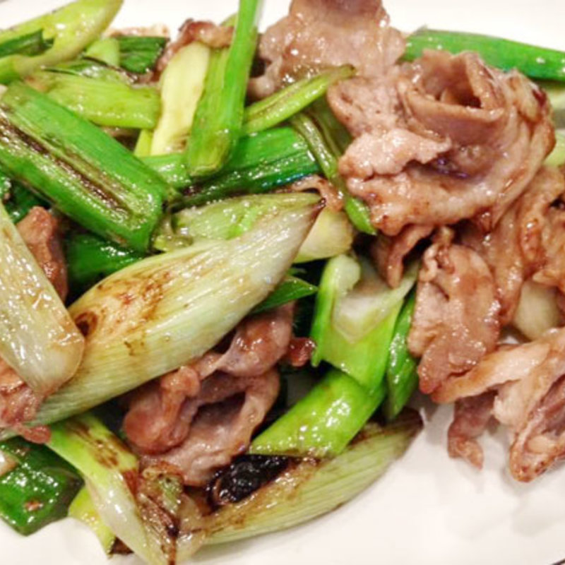 豚肉と葉玉ねぎのオイスタソース炒め(あきん )