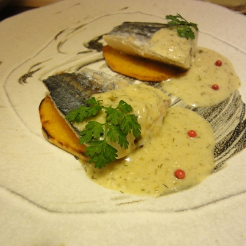 魚のソテー プルレキアソース(ピカポロンツァ )