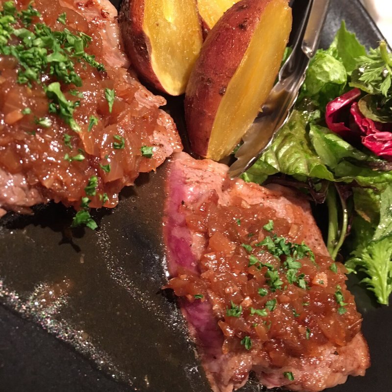 黒毛和牛のステーキ( ブラッセリーミエル)