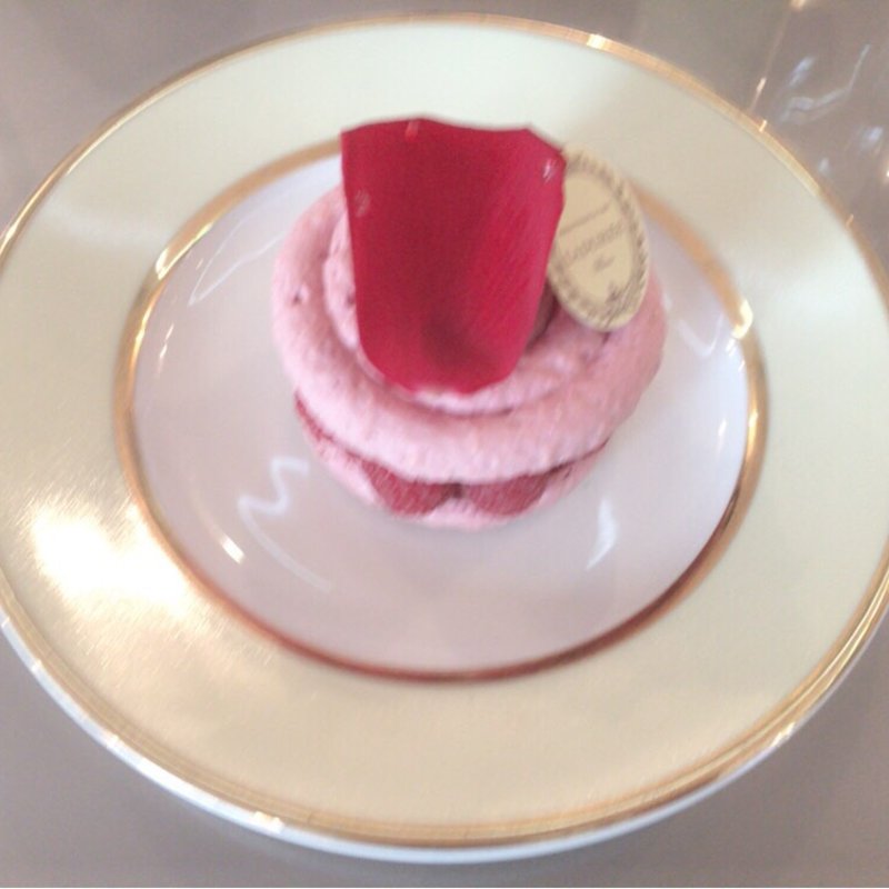 イスパハン(ラ・デュレ銀座三越)