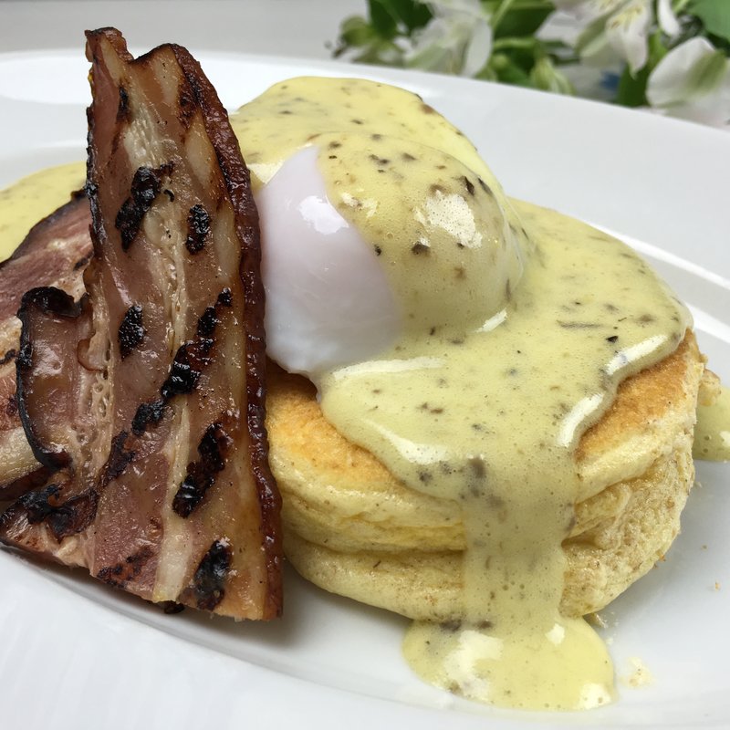 白金イタリアンパンケーキ エッグベネディクト(Terrazza shirokane （テラッツァ 白金 【旧店名】Biffi shirokane）)