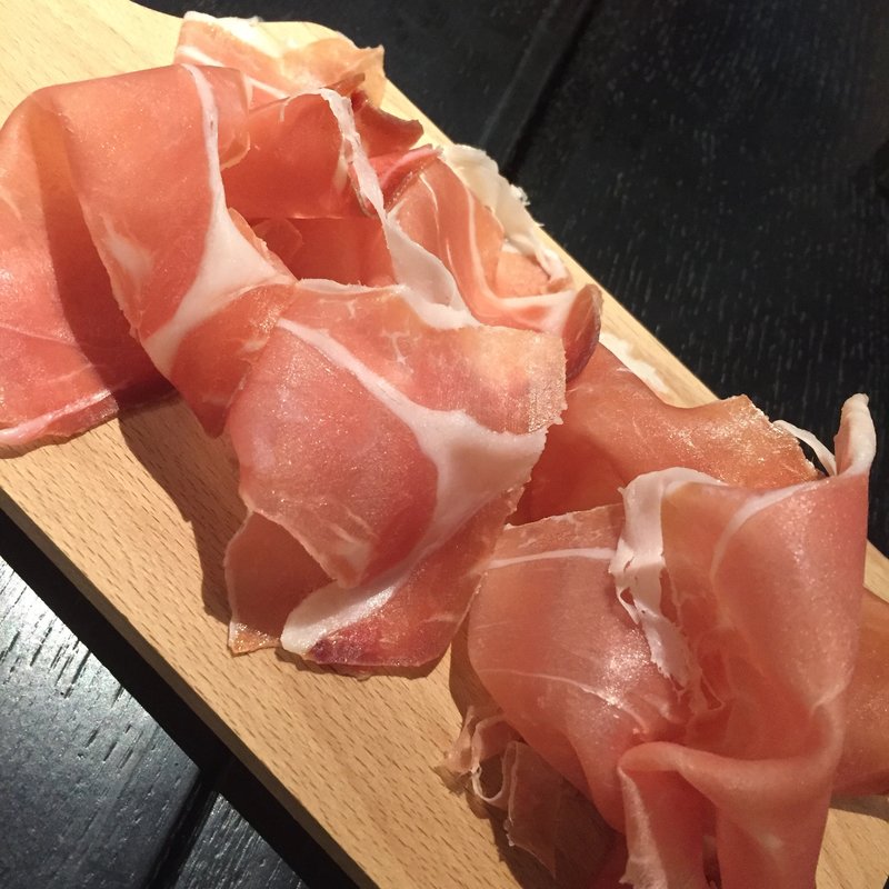 生ハム盛り合わせ(Caffé ē DePadova)