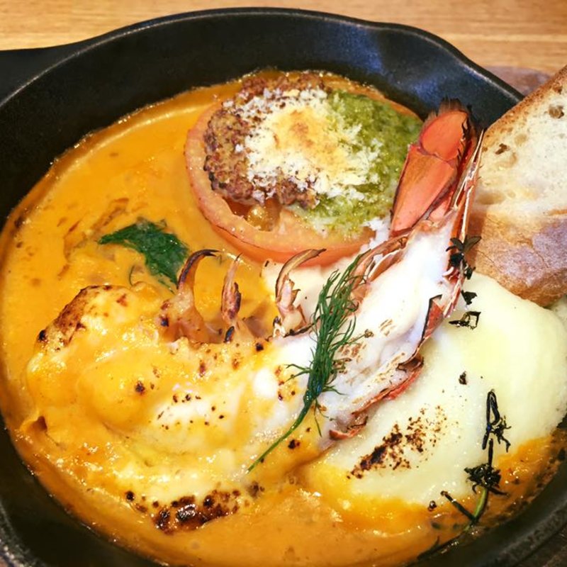 ソースアメリケーヌでグラタン風に仕上げたオマール海老のロースト（ハーフ）(100本のスプーン FUTAKOTAMAGAWA)