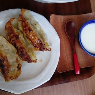 杏仁豆腐 + 3個餃子セット(麺処直久 モラージュ柏店)