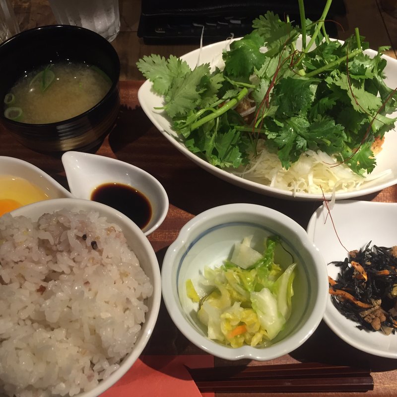 唐揚げ定食(MATOI-YA 表参道店)