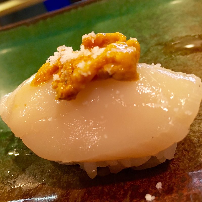 帆立 雲丹のせ(寿し処たく海)