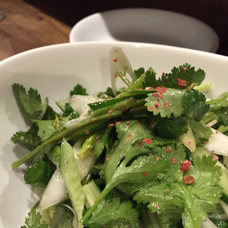 パクチーパクチーサラダ(税別)(葡萄屋マルシュ)