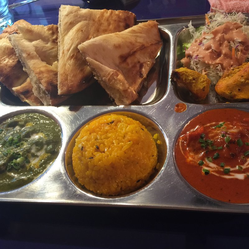 RAJ Set  ラジセット (マッシュルームとほうれん草カレー·マトンカレー)(RAJ ラジ 越谷店)