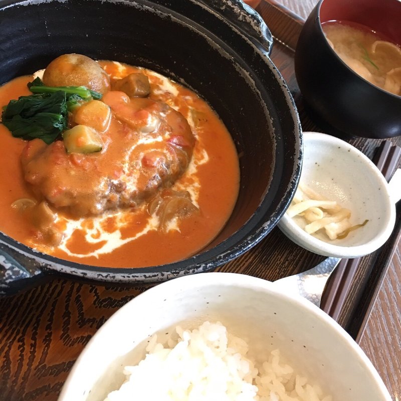 たっぷり野菜のトマトクリームハンバーグセット(神楽坂 茶寮 東京ドームシティ店)
