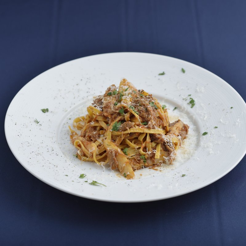 牛肉のトマトパスタ(ニョッキ 梅田店)