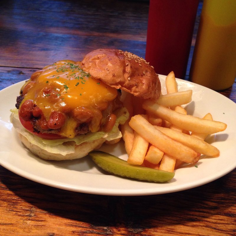 CHILI CHEESE BURGER(SASA BURGER （ササバーガー）)