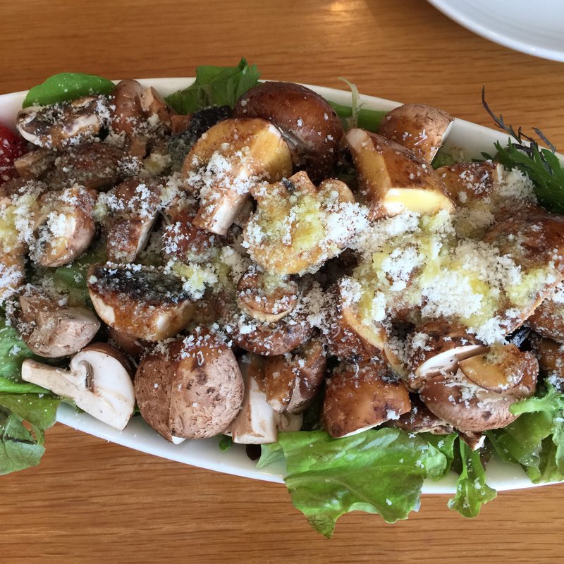 マッシュルームサラダ(チャオチャオ （CIAO CIAO【旧店名】ピッツァ＆カフェ チャオチャオ）)