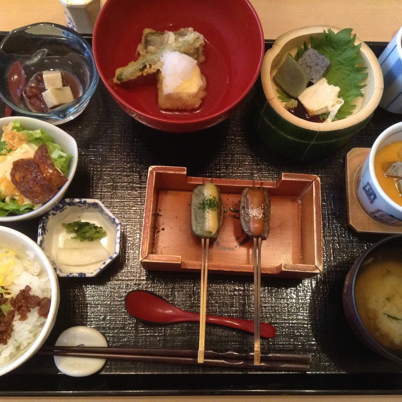 生麩づくし膳(八かく庵 大阪ステーションシティ サウスゲートビルディング店 )