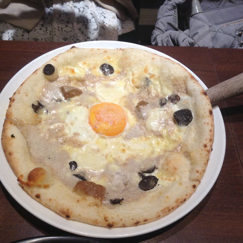 トリュフとポルチーニのビスマルク Sサイズ(俺のフレンチ・イタリアン 松竹芸能 角座広場)