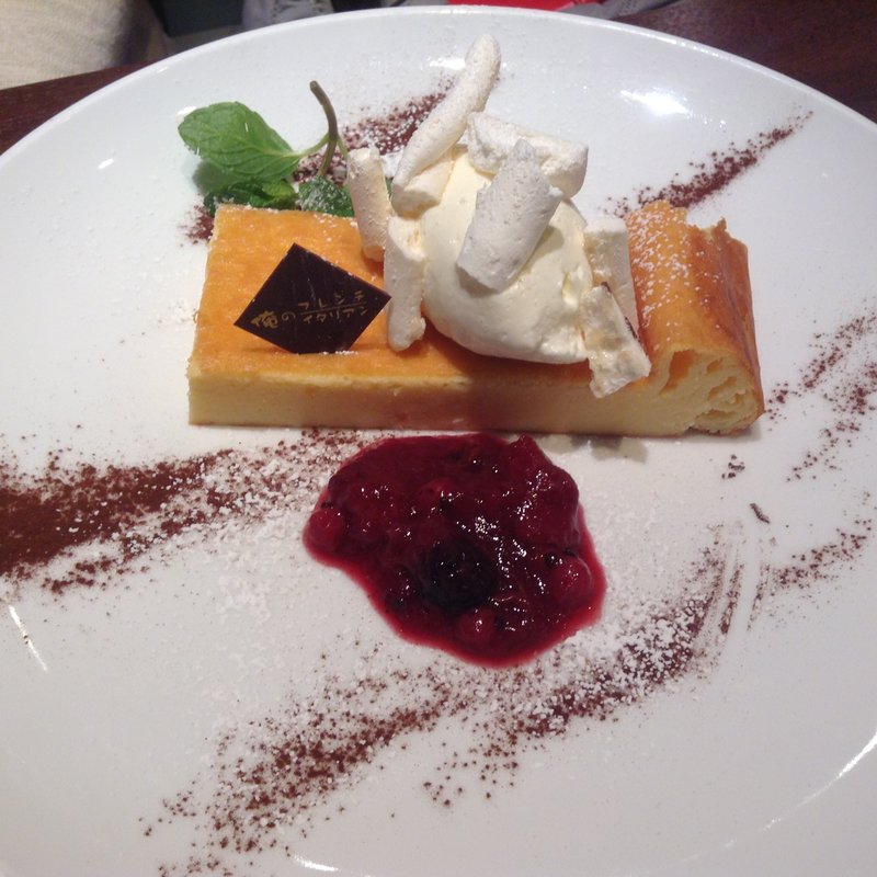 フランス産Kiriの濃厚チーズケーキ(俺のフレンチ・イタリアン 松竹芸能 角座広場)