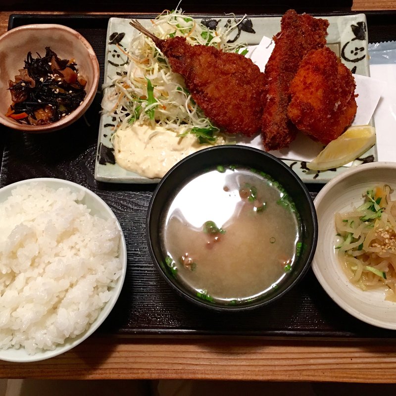 ミックスフライ定食(ととや)