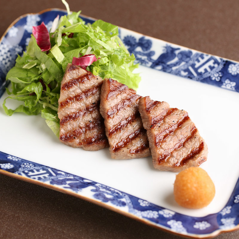 牛タンのグリル(すき焼割烹　吉澤)