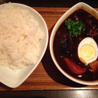 黒ビーフ(鴻オオドリー 神田駿河台店)