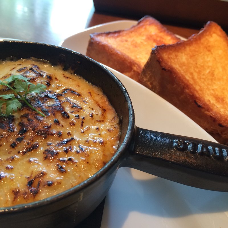 ひき肉とナスのトマト煮込み、フレンチトースト(マーサーブランチ ギンザテラス)