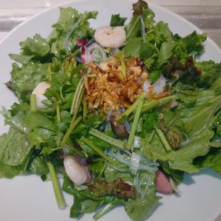 海老と春雨のアジアンサラダ(トス サラダ Echika表参道 （tossed salad）)