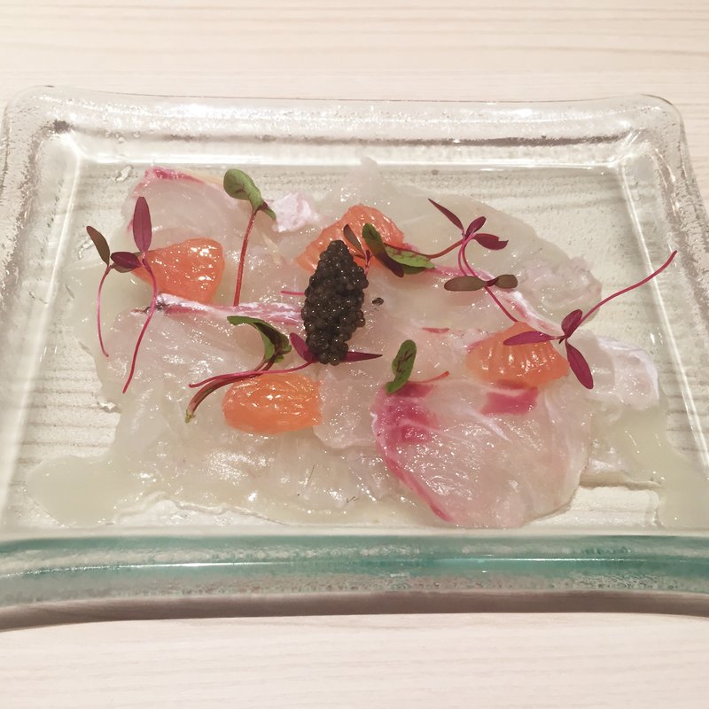 本日の鮮魚のカルパッチョ グレープフルーツと生姜の香り(俺のフレンチ 博多)