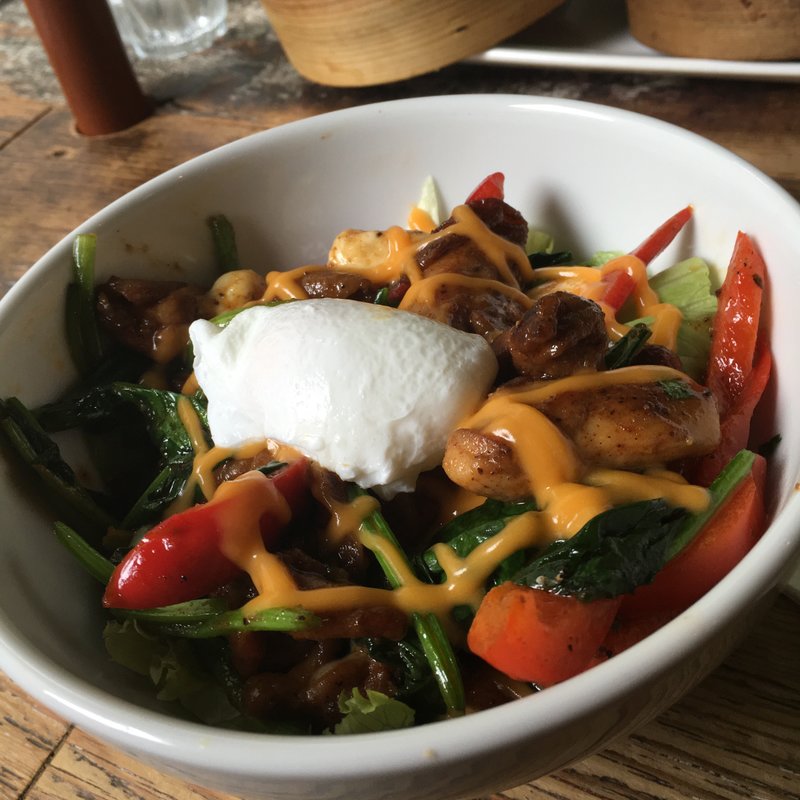 スパイシーチキンボウル(BONDI CAFE)