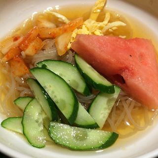 冷麺(ハーフサイズ)(李朝 )