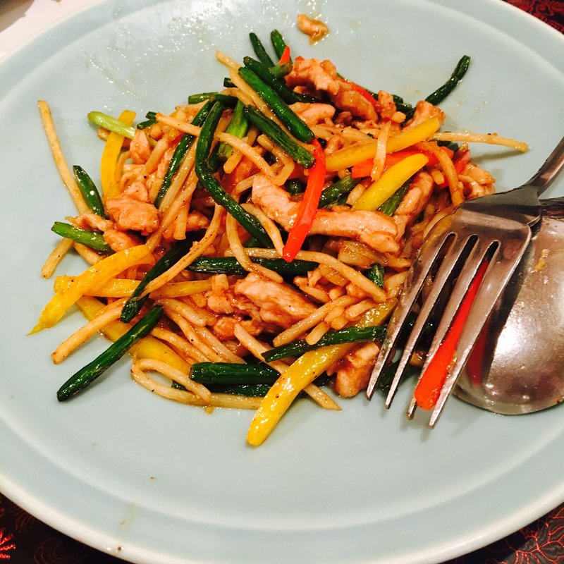 筍と豚肉のチンジャオロース(歓歓 （ほあんほあん）)