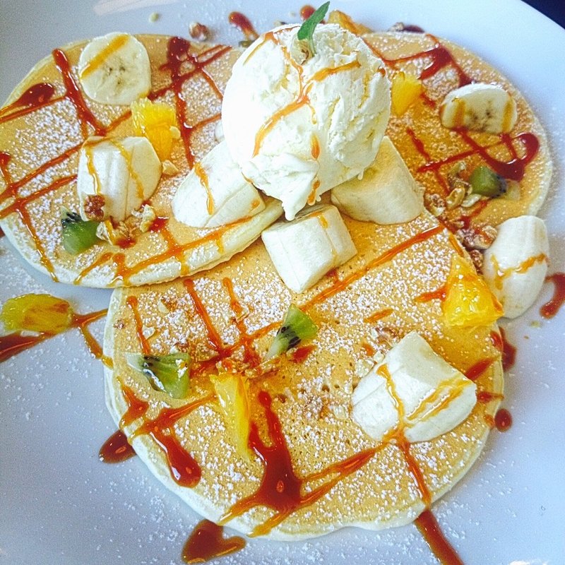 キャラメルバナナパンケーキ(カフェ・エスケープ （Cafe Escape）)