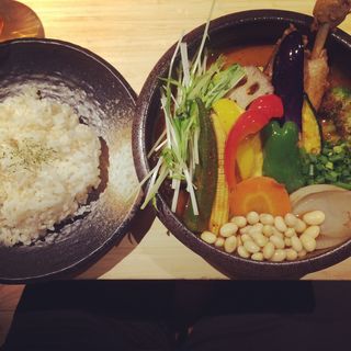 チキンと1日分の野菜20品目(Rojiura Curry SAMURAI. 下北沢店 )